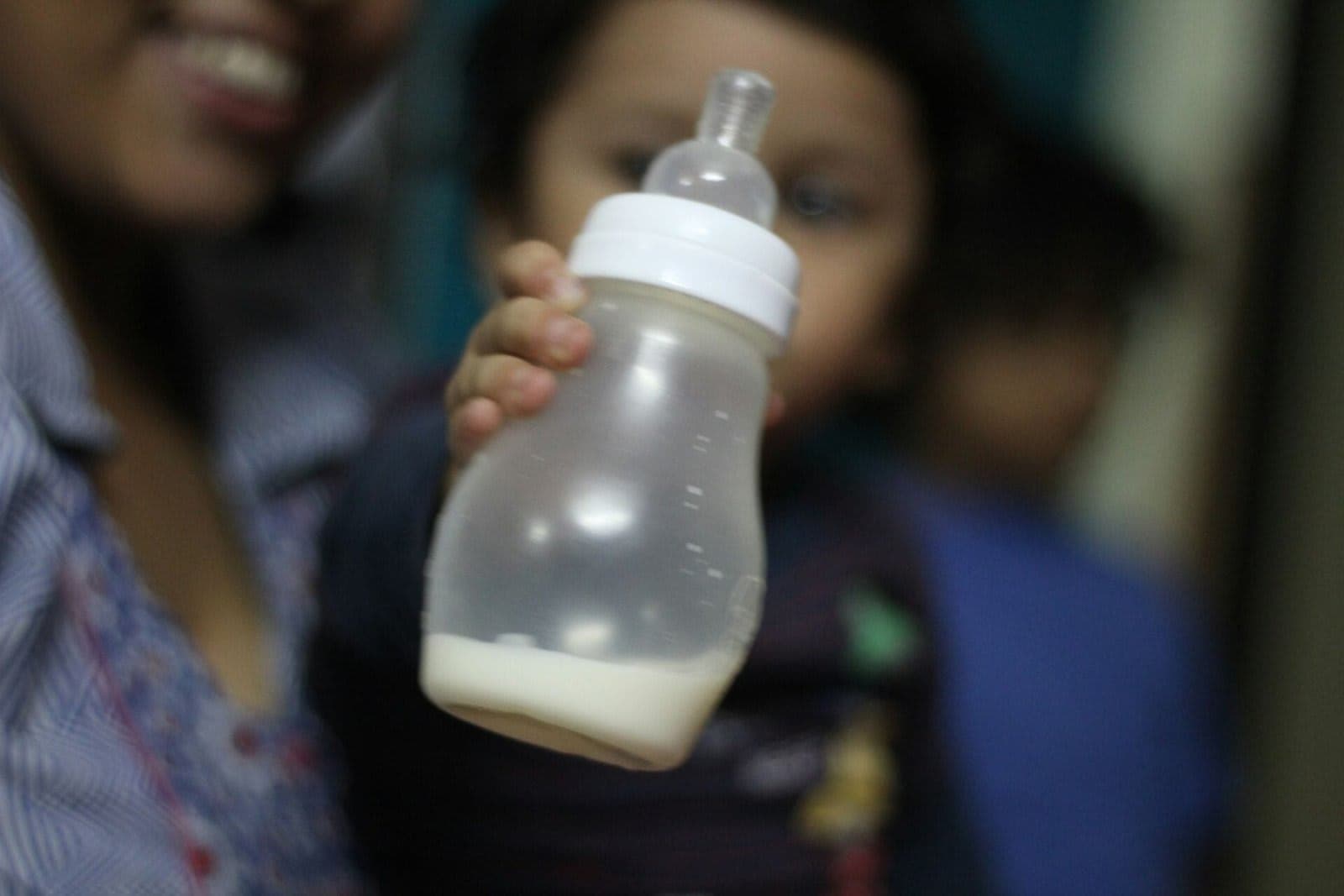 Cara Menghangatkan ASI dari Freezer: Panduan Praktis - Sewa Freezer ASI | Mum 'N Hun