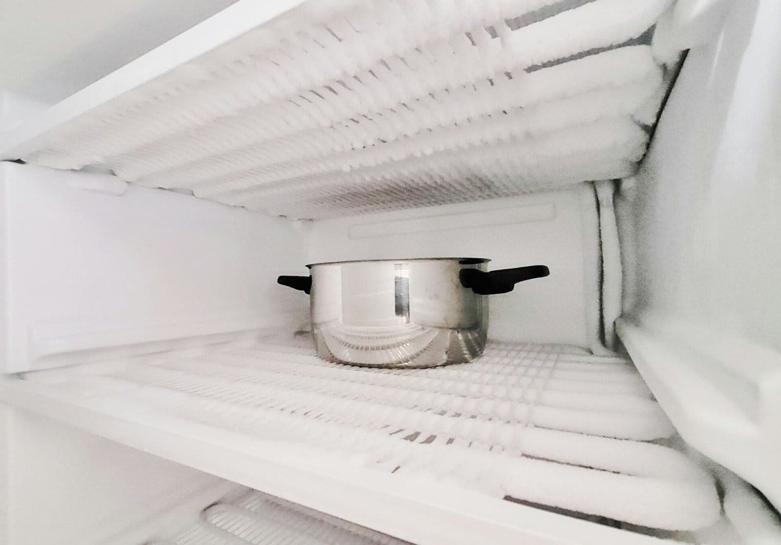 Panduan Praktis: Perawatan Freezer ASI agar Tidak Berbau - Sewa Freezer ASI | Mum 'N Hun