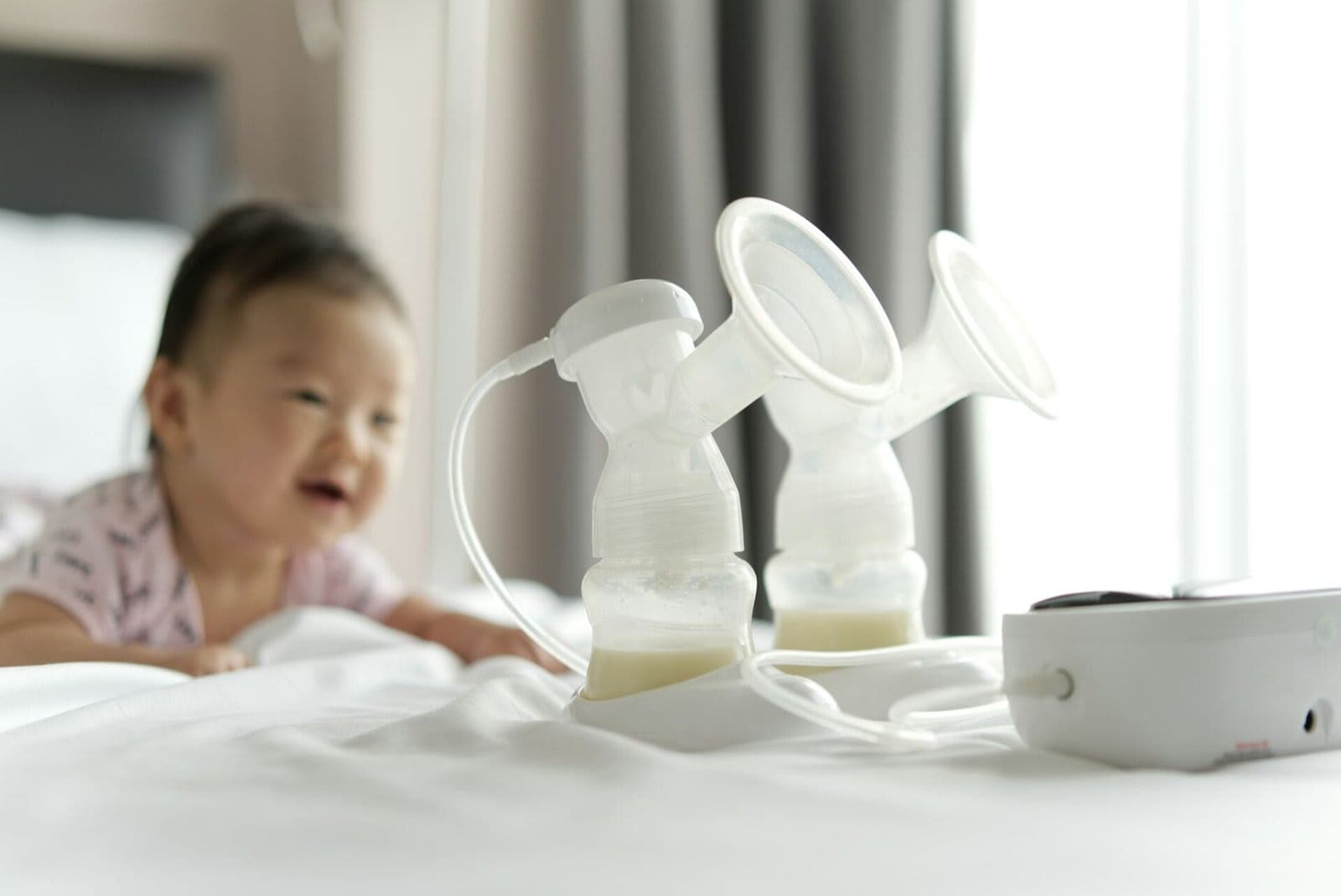 Cara Memberikan ASI dari Freezer yang Aman untuk Bayi - Sewa Freezer ASI | Mum 'N Hun