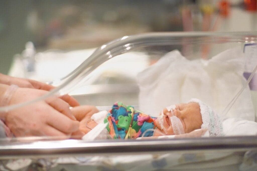 Tips Sukses Memberikan ASI untuk Bayi Prematur yang Baru Lahir - Sewa Freezer ASI | Mum 'N Hun