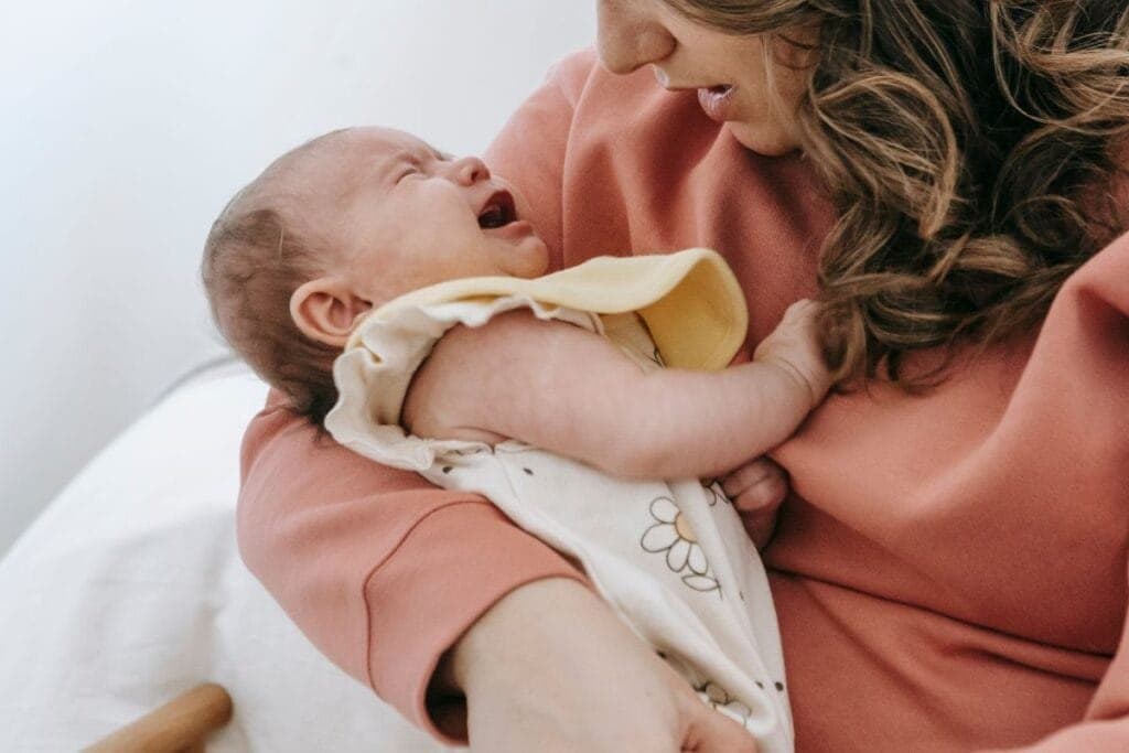 Tips dan Langkah Mengobati Ruam Susu di Pipi Bayi - Sewa Freezer ASI | Mum 'N Hun