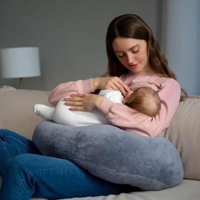 Cara Meredakan Nyeri Saat Menyusui: Tips dan Trik yang Efektif - Sewa Freezer ASI | Mum 'N Hun