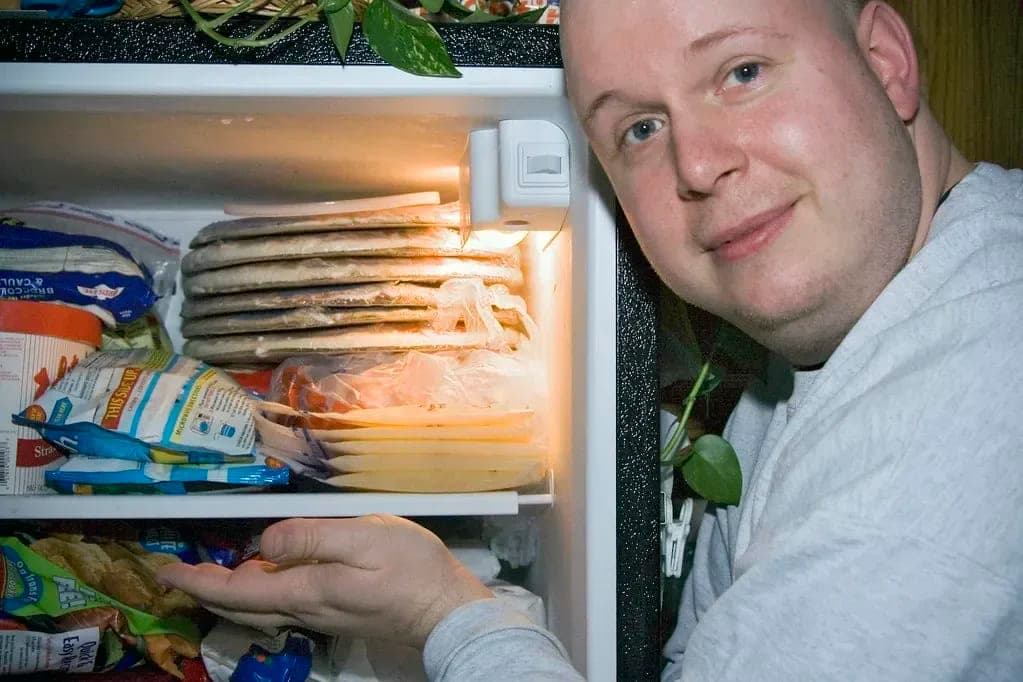 Perbedaan No-Frost vs Direct Cooling pada Freezer ASI: Mana yang Lebih Optimal? - Sewa Freezer ASI | Mum 'N Hun