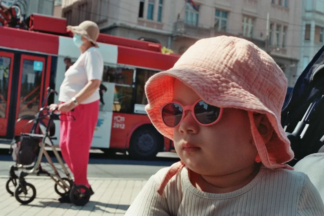 Cara Nyaman Menyusui Bayi Saat Bepergian Jauh