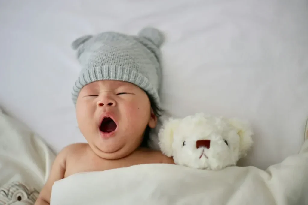 Mengetahui Jam Tidur Bayi